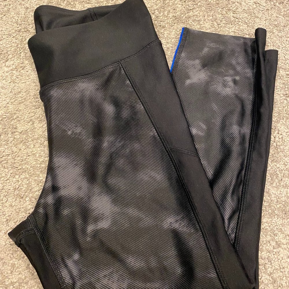Under Armour Cropped Leggings